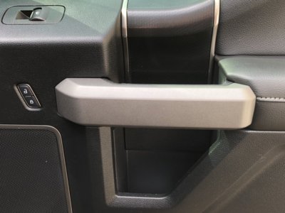 passengerdoorhandle.JPG