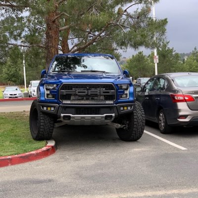 Raptor Parking Job - Nailed it.jpg