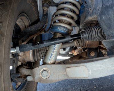 UTV-INC-FORM-RAPTOR-TIE-RODS-GEN-1-INSTALLED.jpg