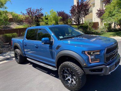 Raptor with Fuel Rampage 20x10 and BFGs Front side View.jpeg