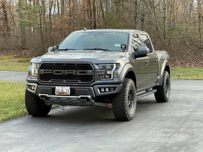 19 Ford Raptor.jpg