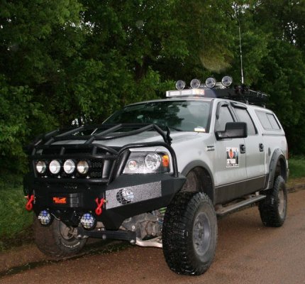 ms-my+storm+chaser-picture2099-out-spotting-kansas.jpg