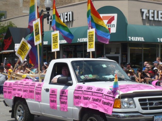 GLN2010Pride14_Truck2.jpg