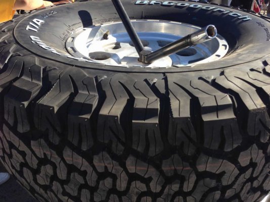 -New-BFGoodrich-All-Terrain-KO2--7--sidewall-tread.jpg