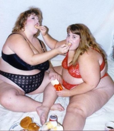 v5kju2x-fat-girls-and-fries.jpg