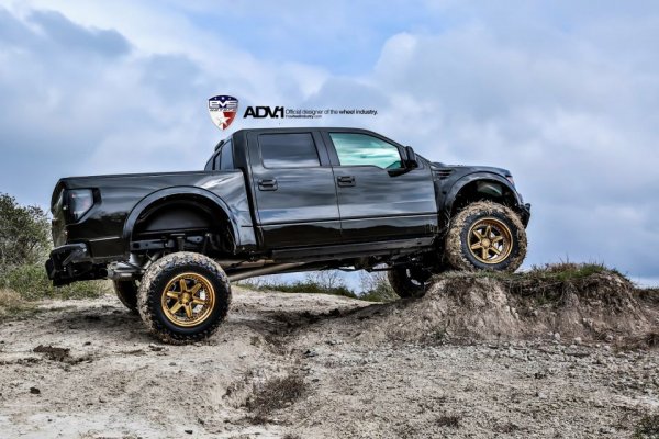 -ford-f-150-raptor-on-adv1-wheels-photo-gallery_25.jpg