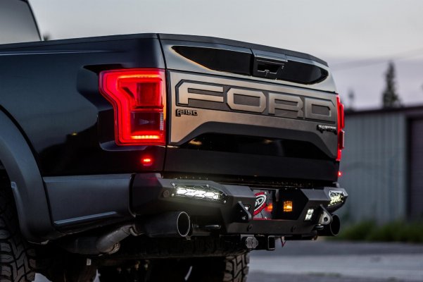 2017-ford-raptor-rear-bumper.jpg