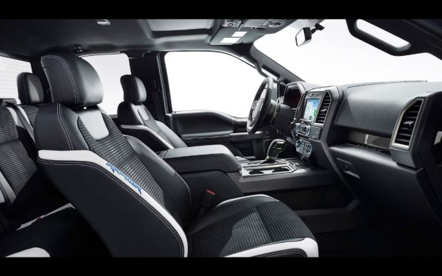 Ford-F-150-Raptor-Interior-5-2560x1600_zps36cenrml.jpg