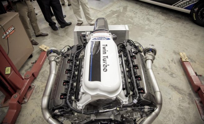 n-turbo-50-liter-v8-engine-photo-482934-s-1280x782.jpg