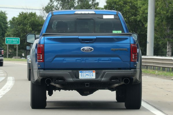 blue-ford-raptor-back-spy-.jpg