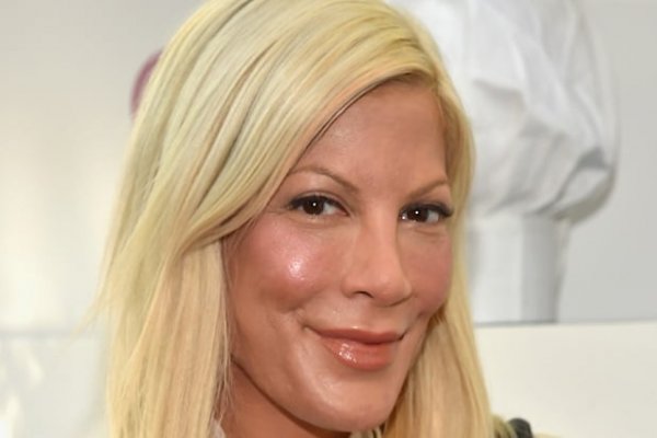 tori-spelling.jpg