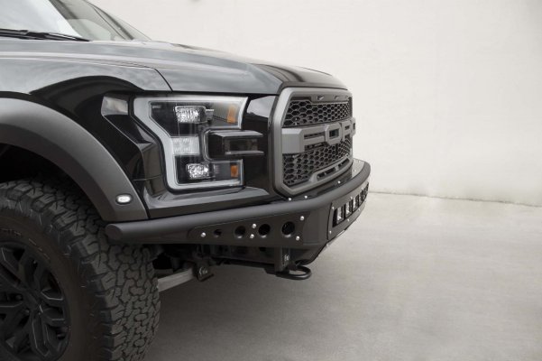 2017-ford-raptor-winch-front-bumper.jpg