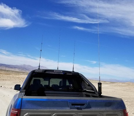 Truck_radios_02.jpg