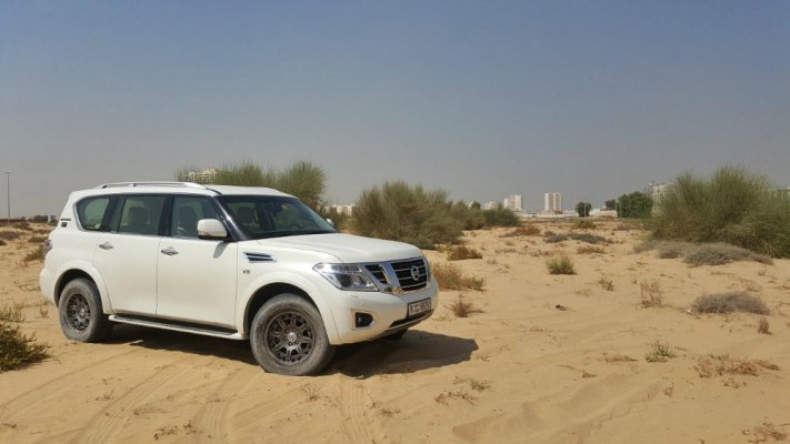 2016_Nissan_Patrol_Desert_Edition__1_.jpg