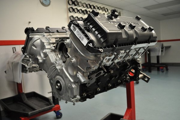 Ford-6.2L-Boss-Engine-002.jpg