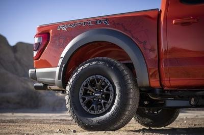 2021-ford-f-150-rapt-22-3_400x266w.jpg