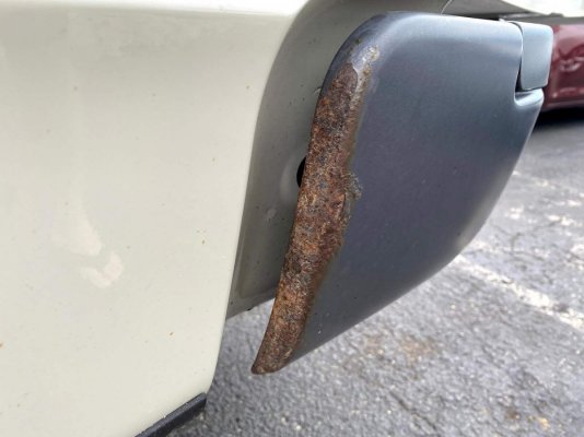 Rear Bumper Rust.jpeg