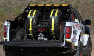 ford-raptor-in-bed-tire-carrier.jpg