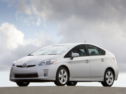 a-Prius-2010-1600-01.jpg?q=50&fit=crop&w=750&dpr=1.jpg