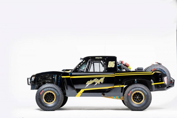 6100-Trophy-Truck-12.jpg