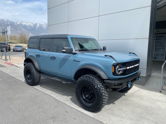 2023 Bronco Azure Gray New Colors For 2023 Avalanche Gray And Azure Gray Metallic Tri Coat Page 4 Ford Raptor Forum