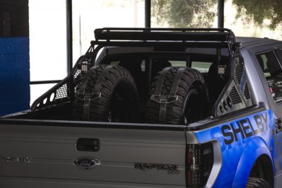 ford-raptor-chase-rack.jpg