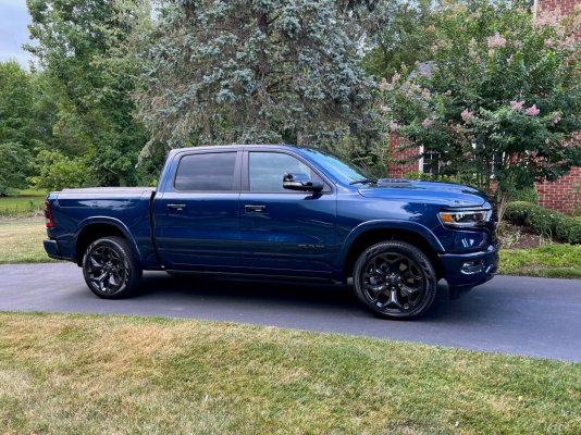 2022 RAM 1500 Limited.jpg