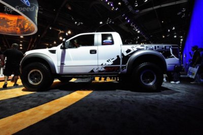 ford-fr-raptor-xt-co-1_1600x0w.jpg