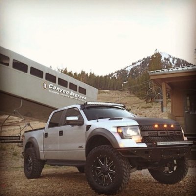 ford-raptor-rigid-40-radius-light-bar.jpg