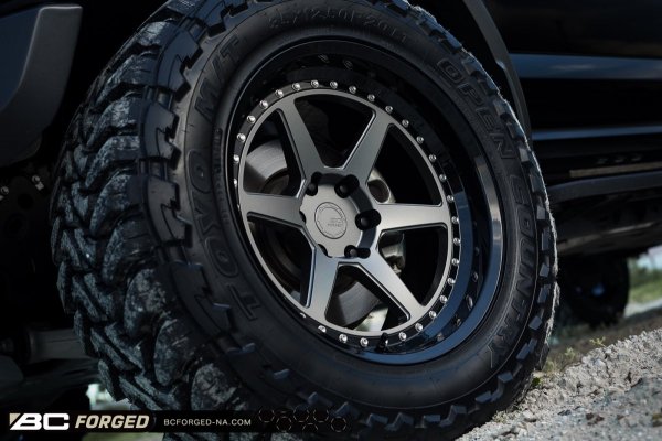 toms-ford-f150-raptor-20x11-0-le61-00004.jpeg