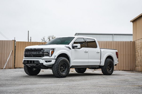 SV605 F150 Raptor Matte Black Joshua-26.jpg