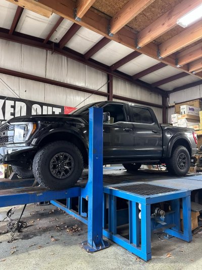 Truck on dyno.jpg