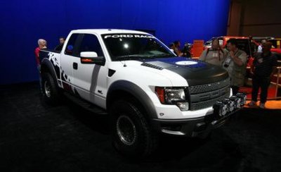 2010-ford-f-150-svt-raptor-62-and-raptor-xt-photo-305662-s-429x262.jpg