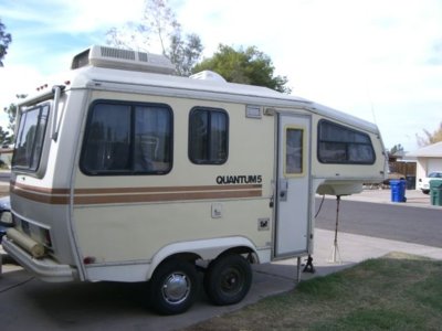 small-fifth-wheel-trailer-quantum-3.jpg