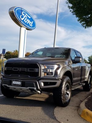 2018-Ford_Raptor-SuperCab.jpg