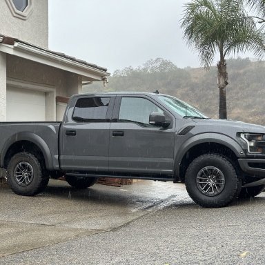 2019 front differential seal leaking | Ford Raptor Forum